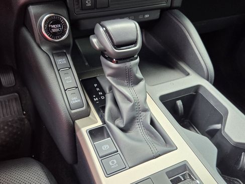 Used 2024 Toyota Land Cruiser image 11