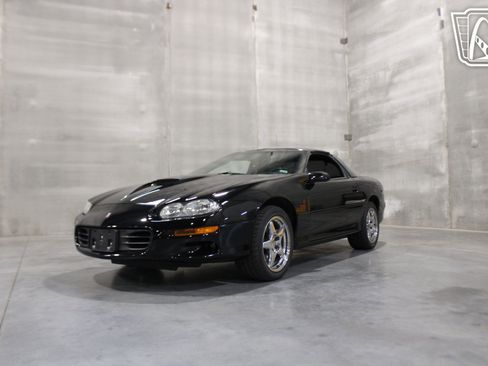 Used 2000 Chevrolet Camaro Z28 w/ SS Performance/Appearance Pkg image 37