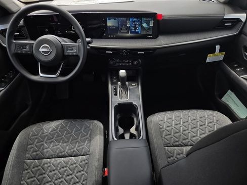 New 2026 Nissan Kicks SV w/ Cold Weather Package FWD image 13