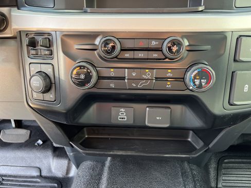 New 2026 Ford F250 XL w/ XL Chrome Package AWD/4WD image 13