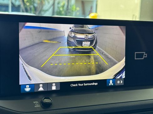 Used 2023 Honda Accord Sport image 18