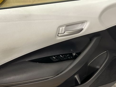 Used 2020 Toyota Corolla SE FWD image 14