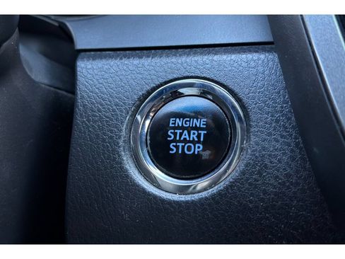 Used 2019 Toyota Camry SE FWD image 23