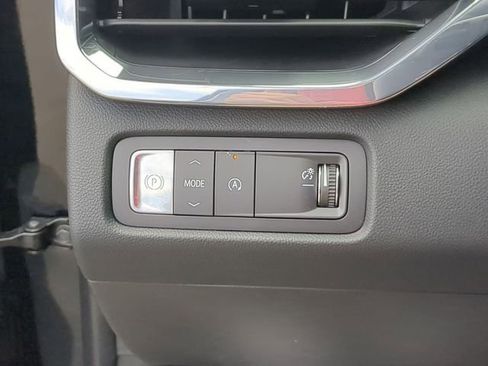 New 2025 GMC Acadia Elevation image 25