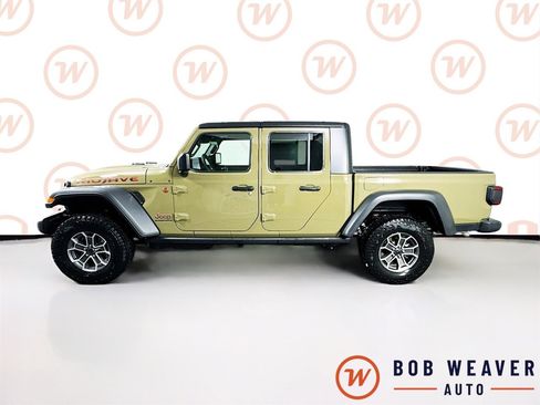 New 2026 Jeep Gladiator Mojave image 4