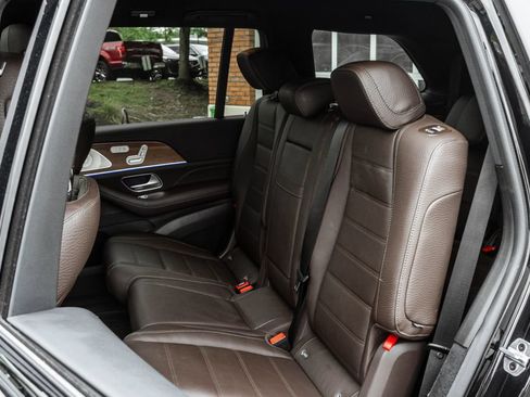 Used 2022 Mercedes-Benz GLS 450 4MATIC image 28