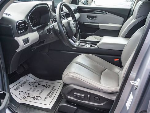 Used 2024 Honda Pilot EX-L image 18