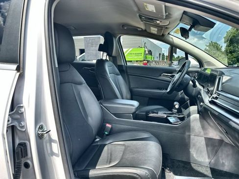 Used 2023 Kia Sportage EX FWD image 27