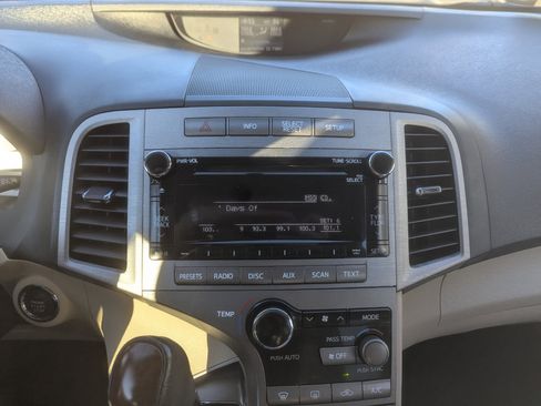 Used 2012 Toyota Venza XLE image 22