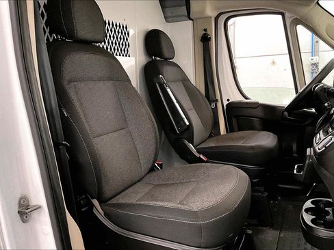 Used 2022 RAM ProMaster 2500 image 7