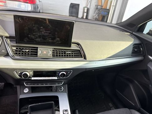 Used 2023 Audi Q5 e Prestige w/ Prestige Package AWD/4WD image 7