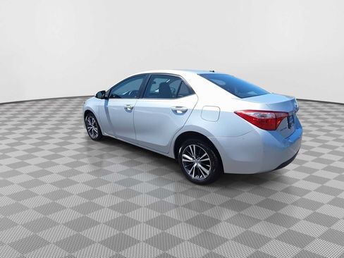 Used 2018 Toyota Corolla LE w/ LE Premium Package FWD image 6