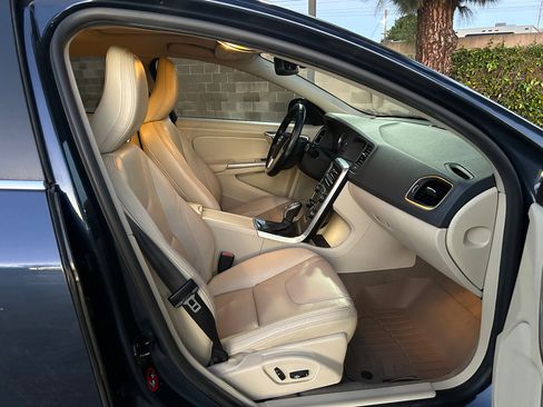 Used 2013 Volvo S60 T5 image 11