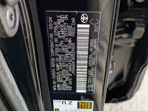 Used 2024 Toyota Crown AWD/4WD image 32