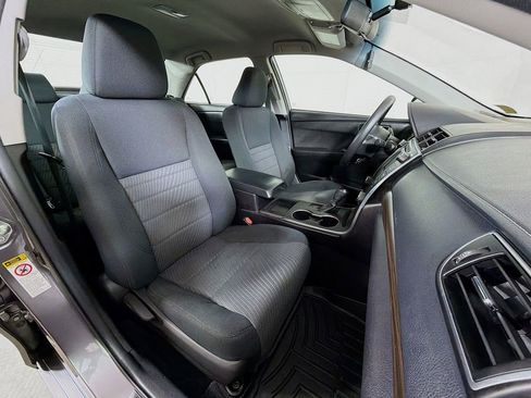 Used 2015 Toyota Camry LE FWD image 23