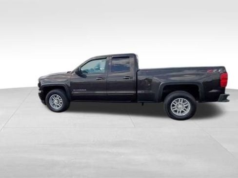 Used 2018 Chevrolet Silverado 1500 LT w/ True North Edition AWD/4WD image 5