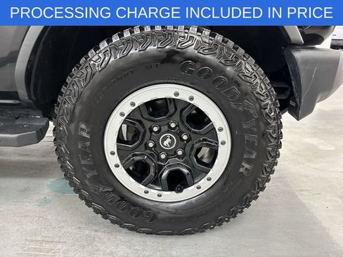 Certified 2023 Ford Bronco Outer Banks w/ Sasquatch Package AWD/4WD image 2