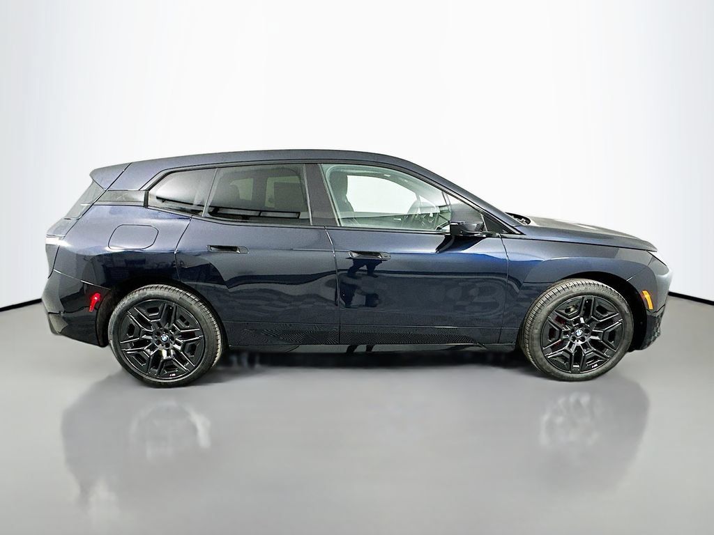 Used 2026 BMW iX xDrive45 w/ M Sport Package AWD/4WD image 4