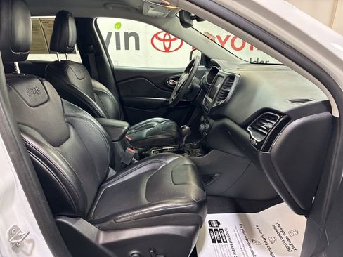 Used 2023 Jeep Cherokee Altitude Lux image 12