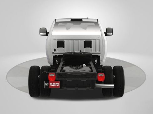 New 2025 RAM 3500 Tradesman AWD/4WD image 10