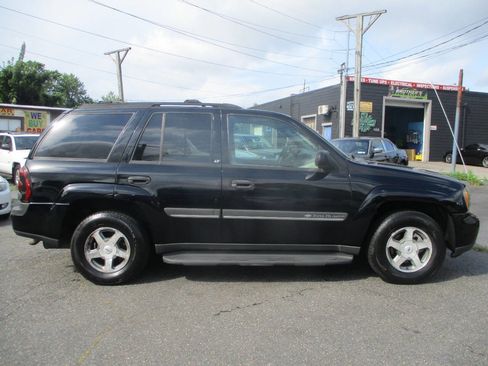 Used 2002 Chevrolet TrailBlazer LT w/ Preferred Equipment Group image 5