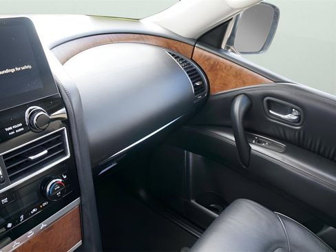 Used 2023 Nissan Armada SL w/ Captain's Chairs Package image 25