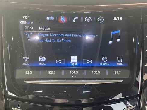 Used 2019 Cadillac Escalade Premium Luxury image 19