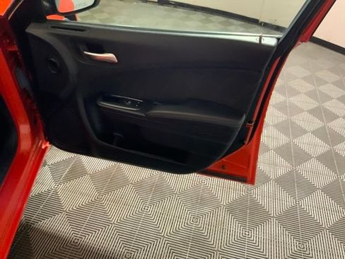 Used 2020 Dodge Charger SXT w/ Blacktop Package RWD image 30
