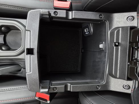 New 2026 Jeep Wrangler Unlimited Rubicon AWD/4WD image 34