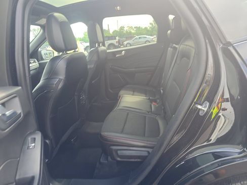 Used 2024 Ford Escape ST-Line w/ Tech Pack #1 AWD/4WD image 11