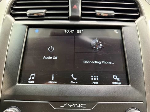 Used 2019 Ford Fusion SE image 22