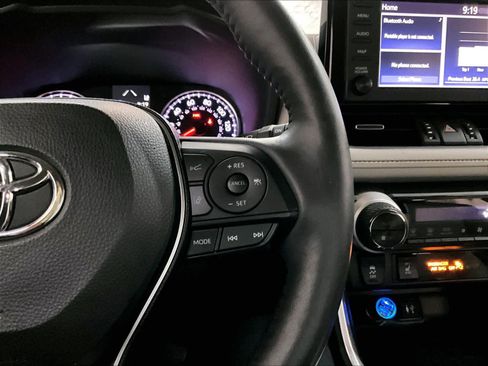 Used 2019 Toyota RAV4 XLE Premium w/ Cold Weather Package image 21