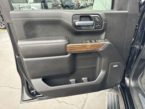Used 2021 Chevrolet Silverado 1500 High Country w/ Technology Package AWD/4WD image 25