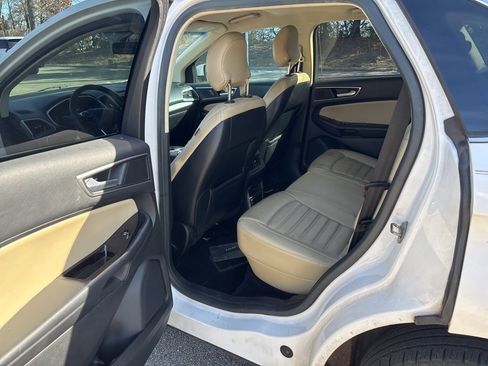 Used 2016 Ford Edge SEL w/ Equipment Group 201A image 17