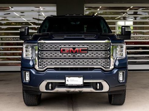 Used 2023 GMC Sierra 2500 Denali w/ Denali Ultimate Package AWD/4WD image 9