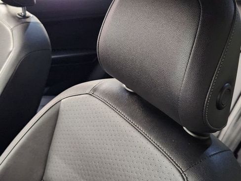 Used 2020 Volkswagen Tiguan SEL image 15