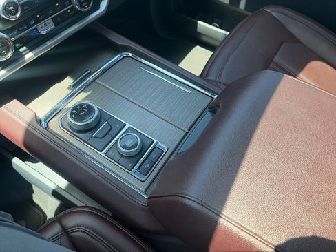 Used 2023 Ford Expedition Max Limited AWD/4WD image 19