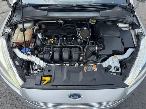 Used 2015 Ford Focus Titanium w/ Titanium Cold Weather Package FWD image 23