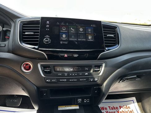 Used 2022 Honda Pilot TrailSport image 12