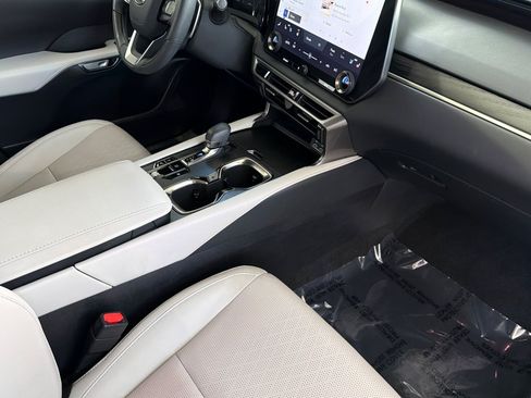 Certified 2023 Lexus RX 350 w/ Cold Area Package AWD/4WD image 20