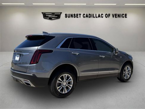 Used 2020 Cadillac XT5 Premium Luxury AWD/4WD image 3