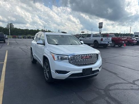Used 2019 GMC Acadia Denali w/ Technology Package FWD image 6