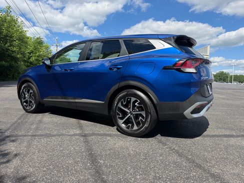 Used 2023 Kia Sportage EX FWD image 11