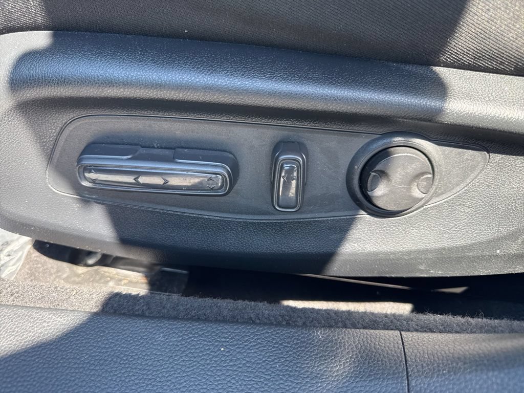 Used 2024 Honda Accord EX image 10