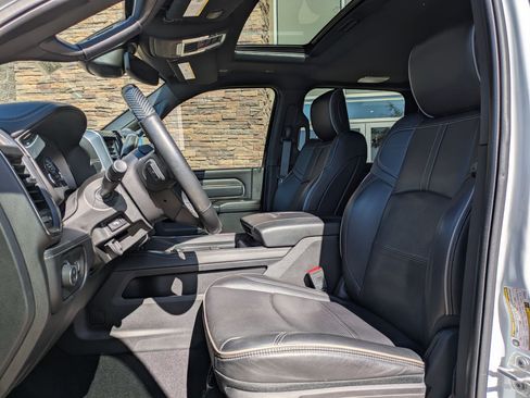 Used 2020 RAM 2500 Limited AWD/4WD image 26
