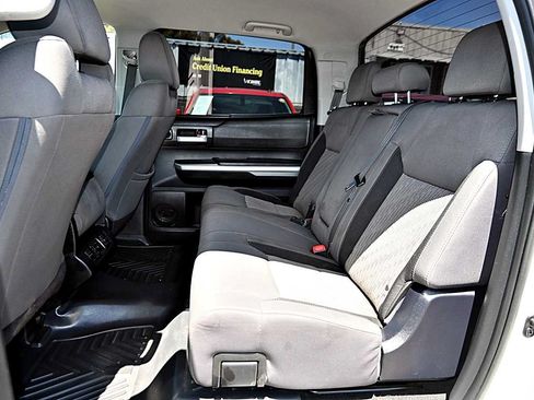 Used 2016 Toyota Tundra SR5 RWD image 9