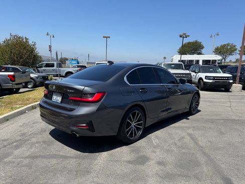 Used 2019 BMW 330i Sedan w/ Convenience Package RWD image 5