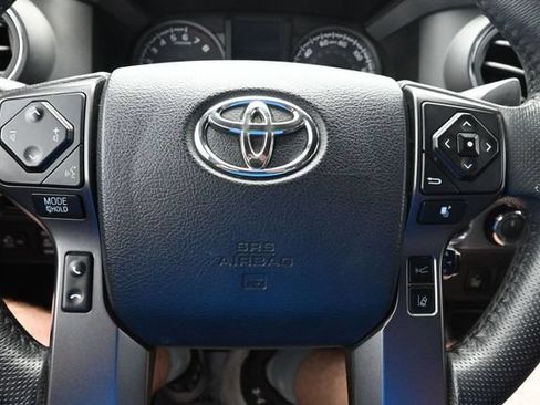 Used 2019 Toyota Tacoma TRD Sport w/ Technology Package AWD/4WD image 36