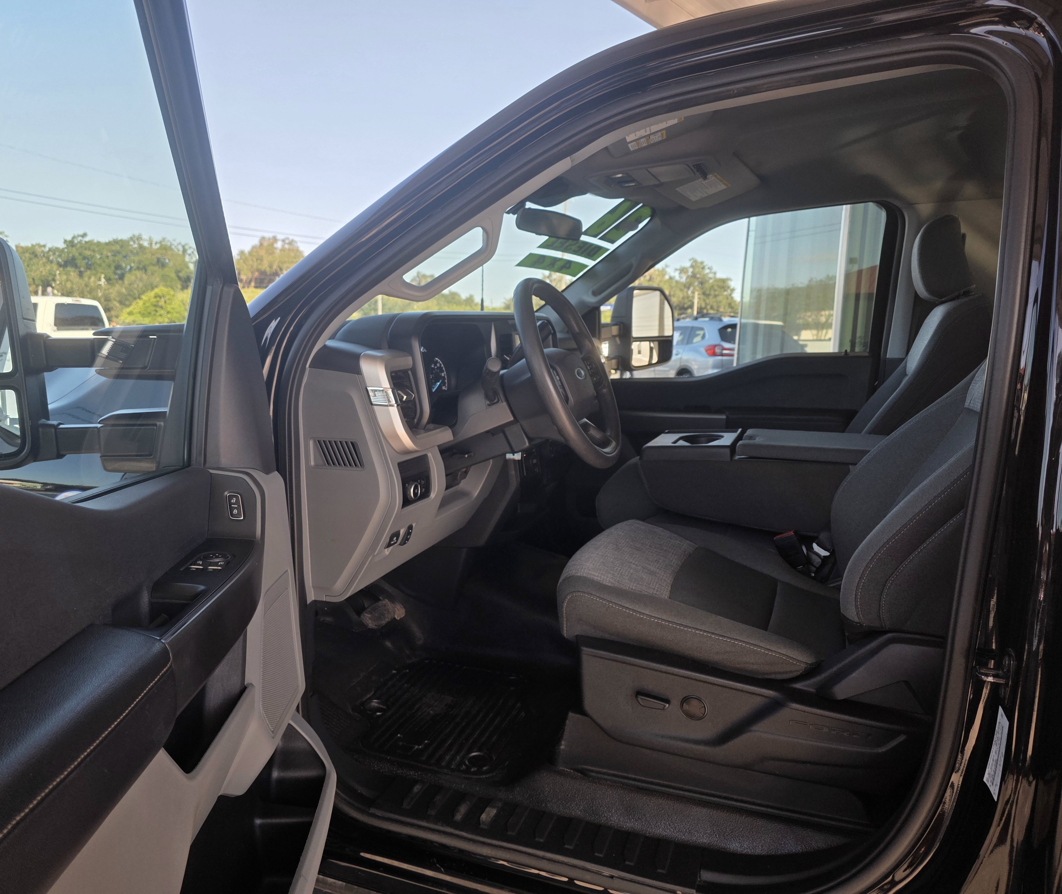 Used 2026 Ford F350 XLT w/ XLT Value Package AWD/4WD image 14