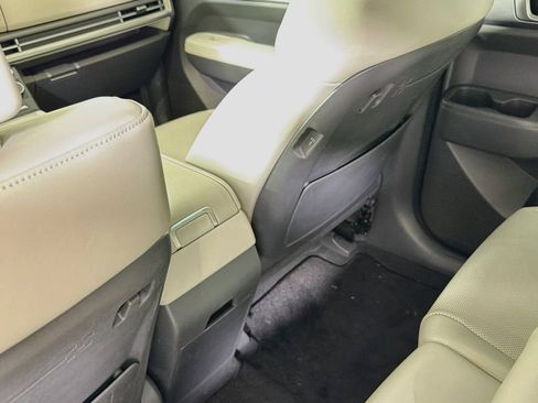Used 2024 Hyundai Santa Fe SEL FWD image 25